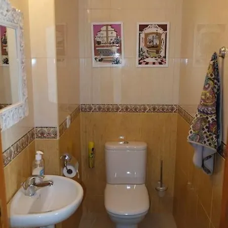 3 Bedroom With Beautiful Sea View *